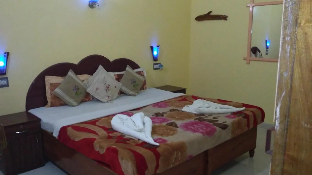Silent Summit Cottage Kumarakom